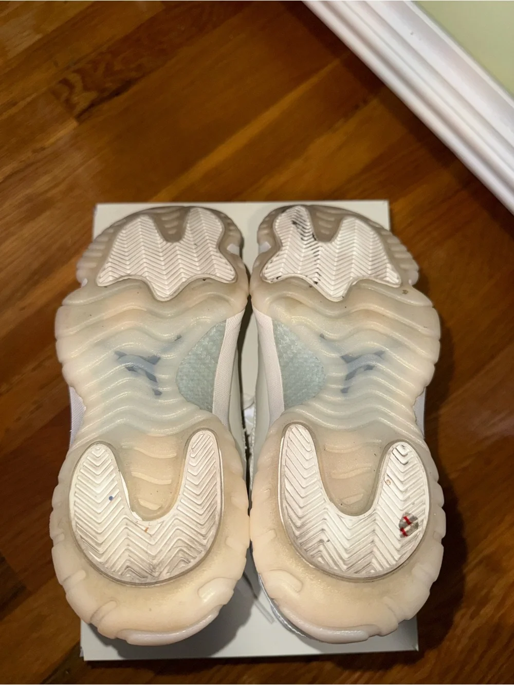Women’s Jordan Retro 11’s “PEARL”
